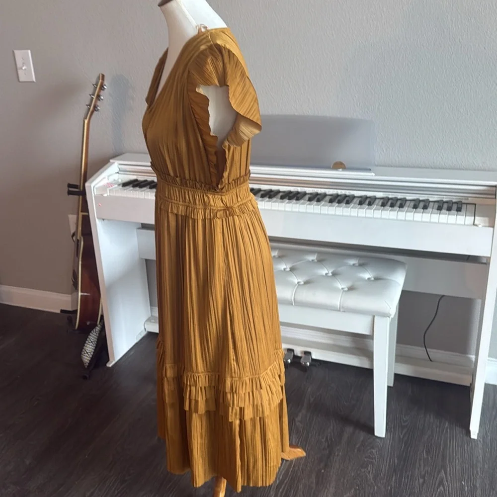 Roan + Ryan Talulah V-Neck Casual Ruffle Midi Dress Women's Yellow Gold - Picture 8 of 13